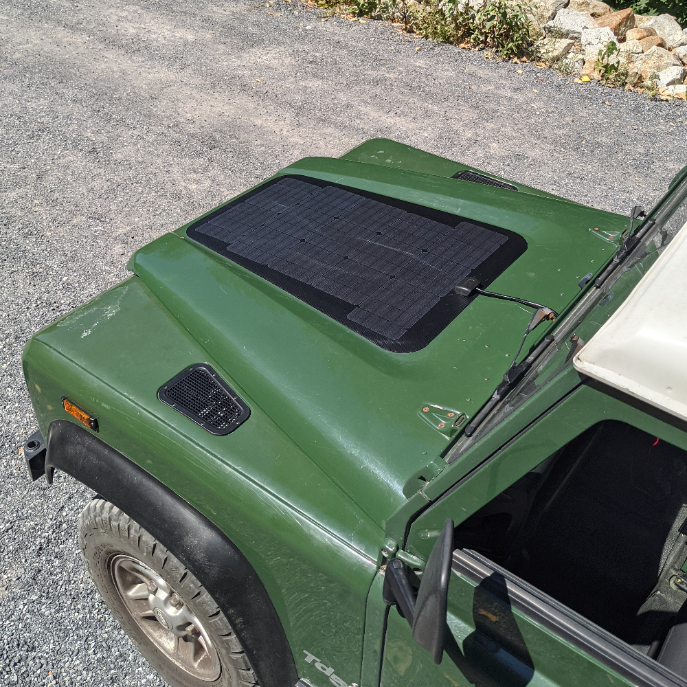 The cascadia 4x4 VSS system hood solar panel kit for the land rover defender 1983-2006 angle view